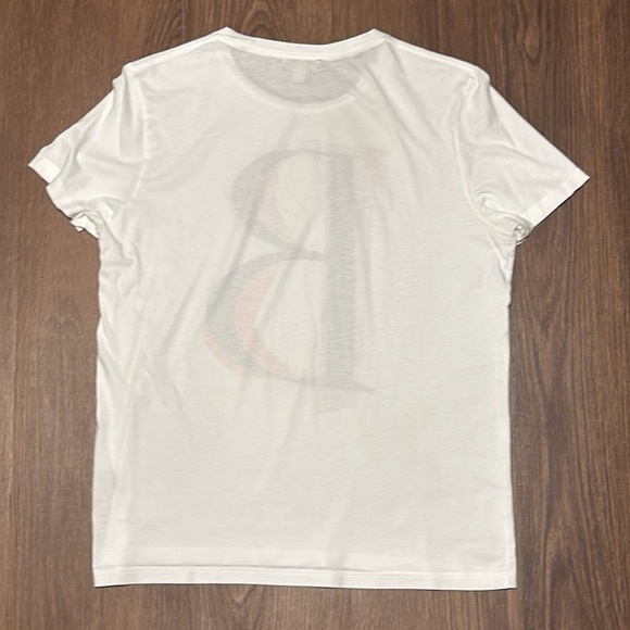 🔥🔥🔥Burberry White Graphic T-Shirt Size: Large🔥🔥🔥 - Picture 5 of 8
